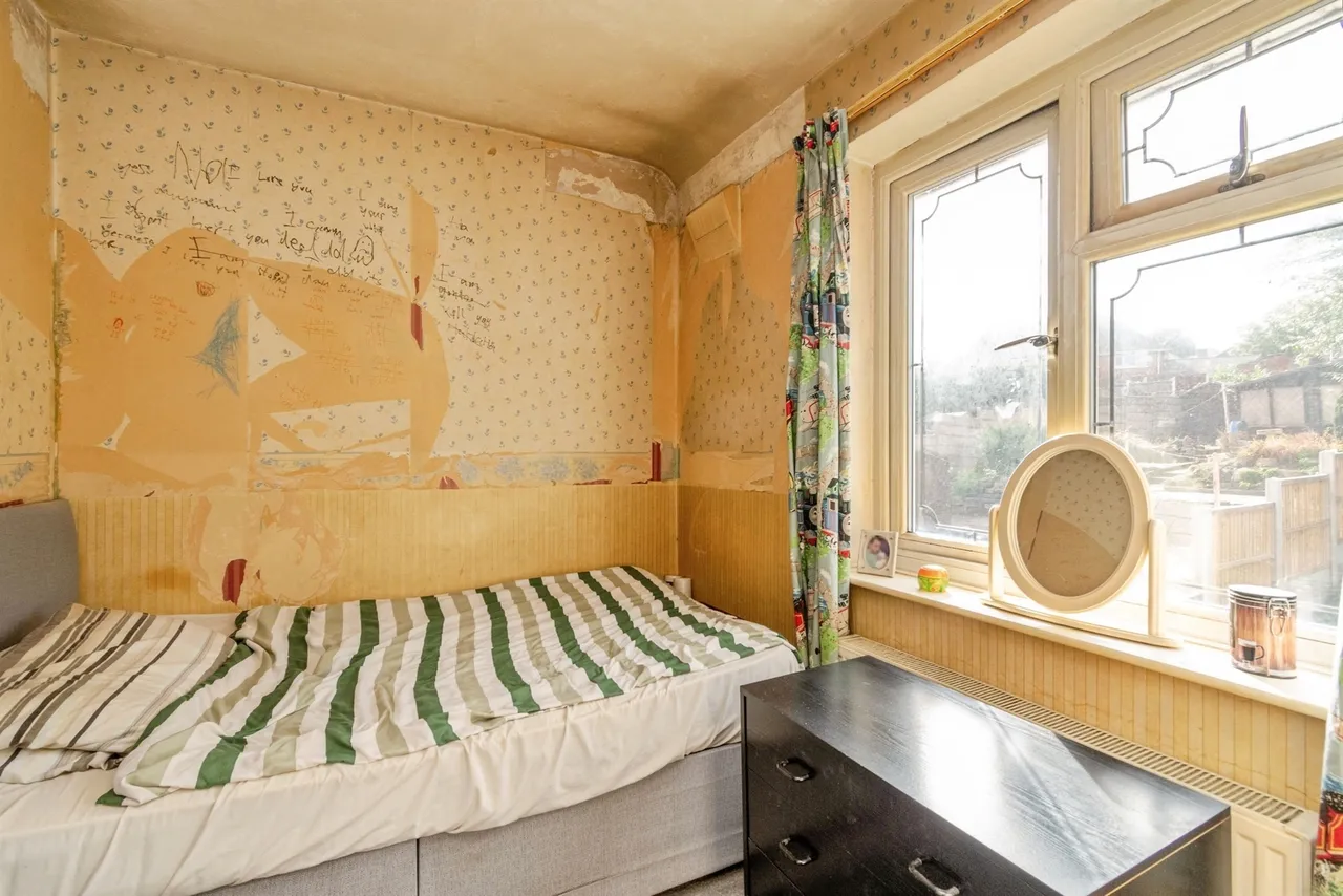 Kossuth Road, Bilston, WV14, photo 10