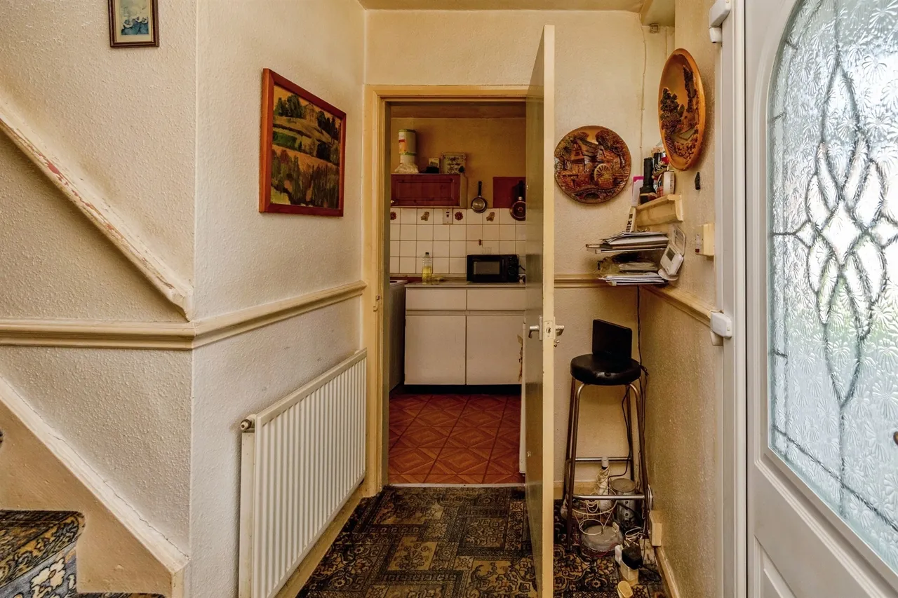 Kossuth Road, Bilston, WV14, photo 9