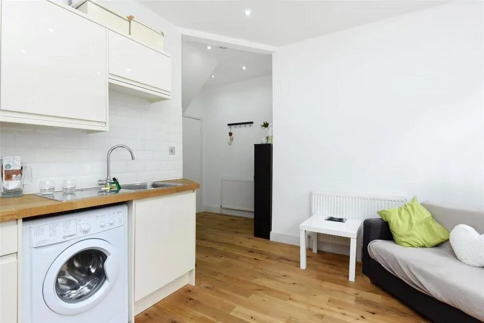 Pollards Hill North, London, SW16, photo 7