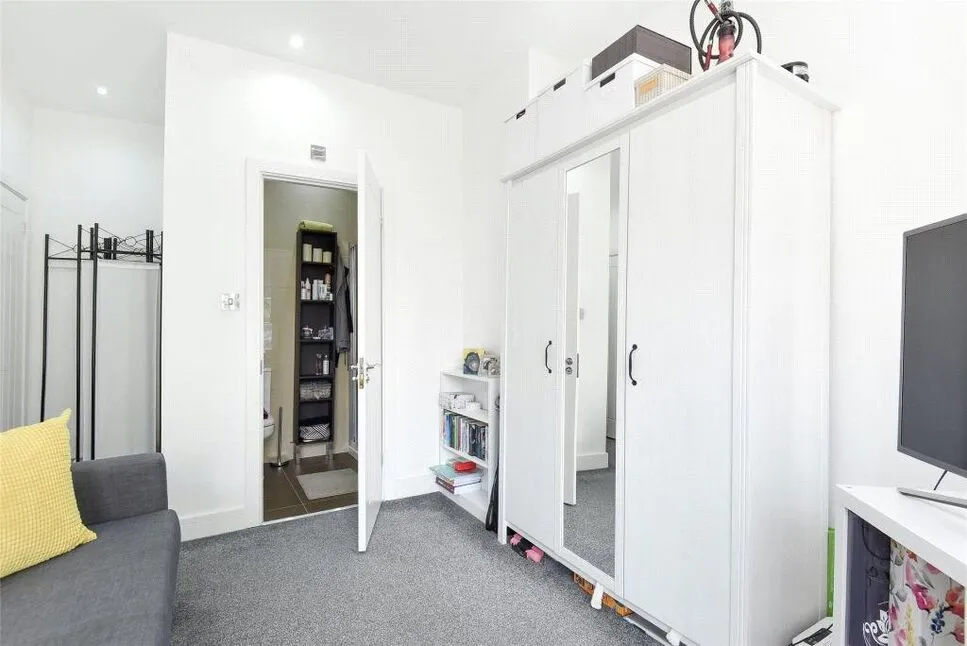 Pollards Hill North, London, SW16, photo 9