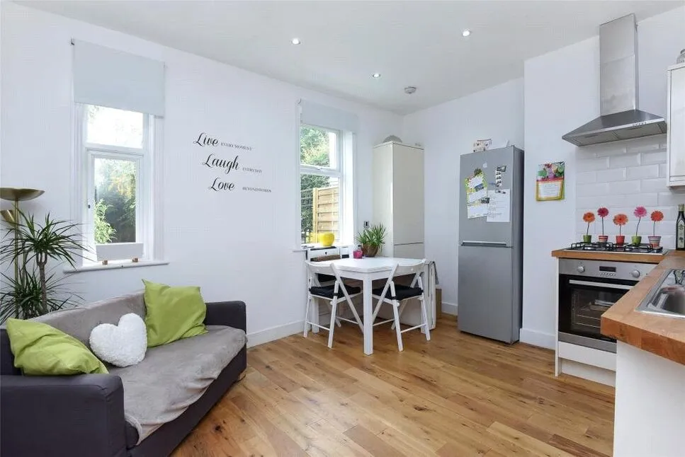 Pollards Hill North, London, SW16, photo 2
