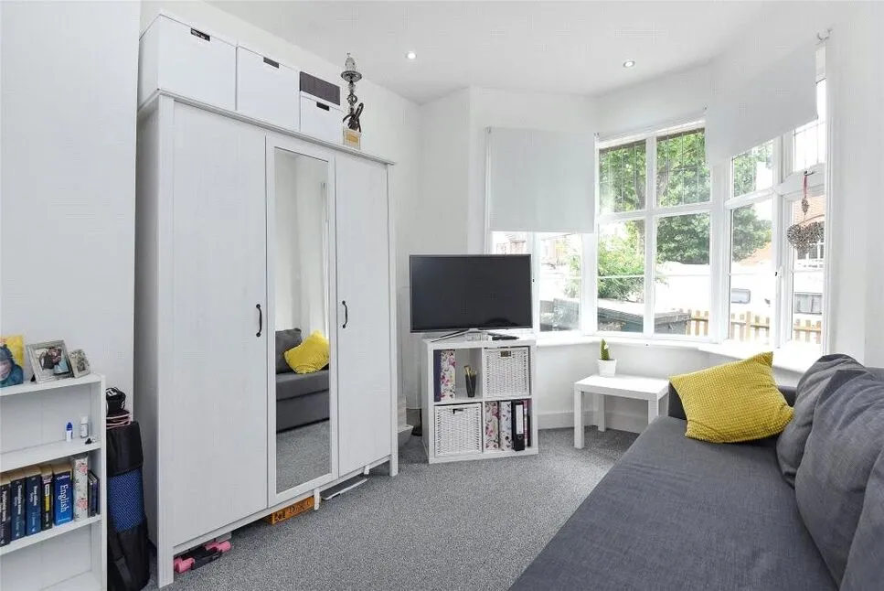 Pollards Hill North, London, SW16, photo 10