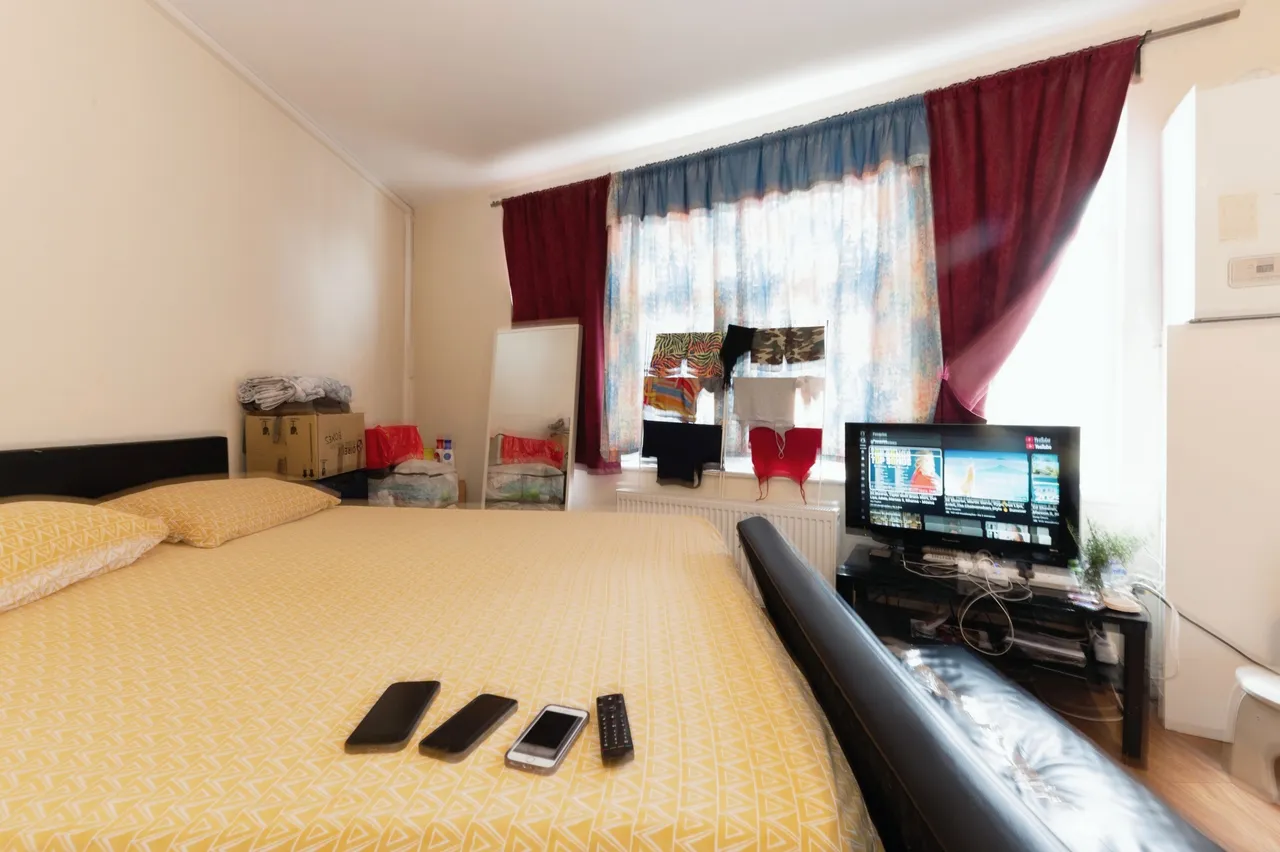 401 Durnsford Road, London, photo 4