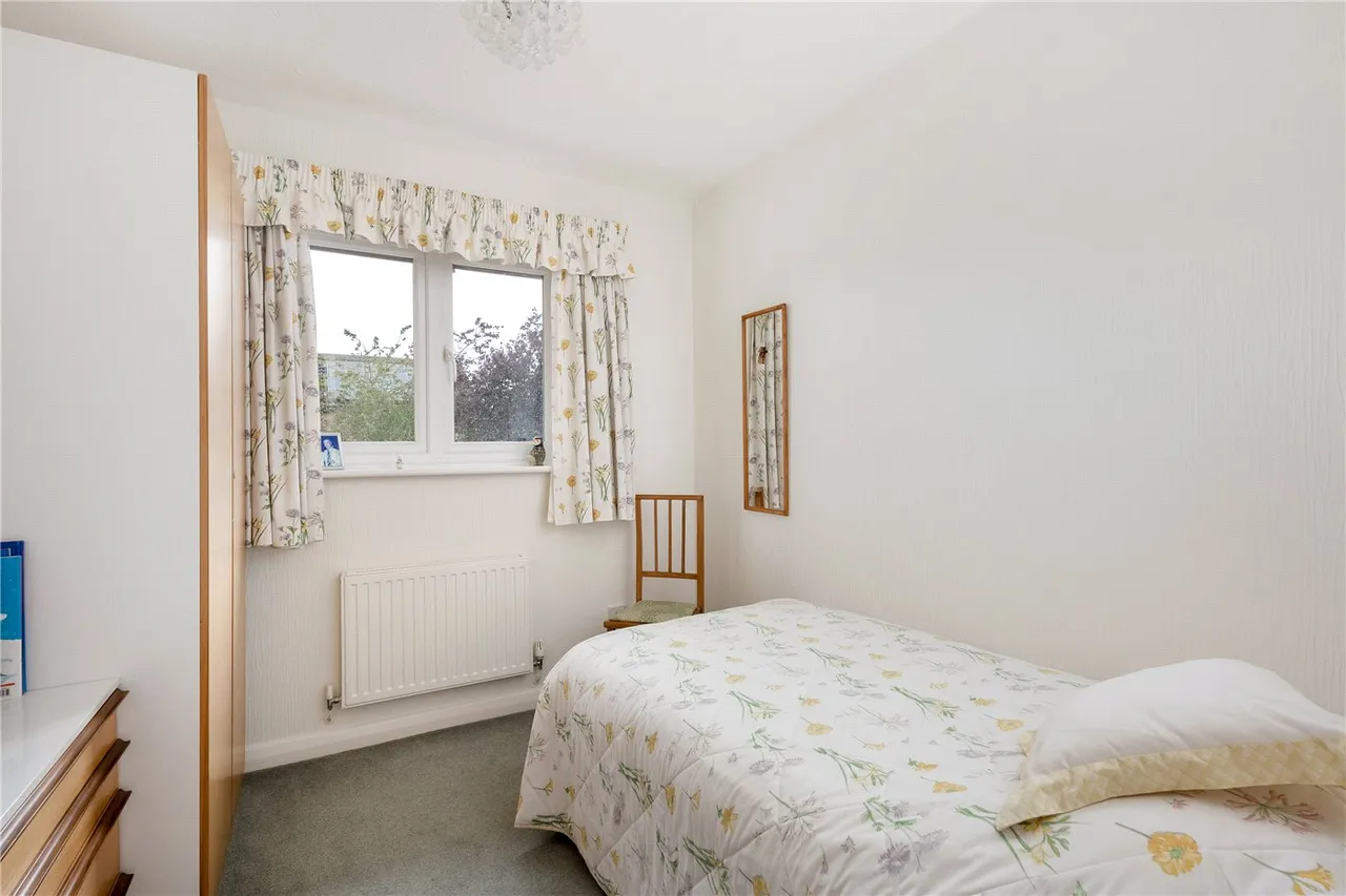 Mallard Close, Stratford-upon-Avon, Warwickshire, CV37, photo 10