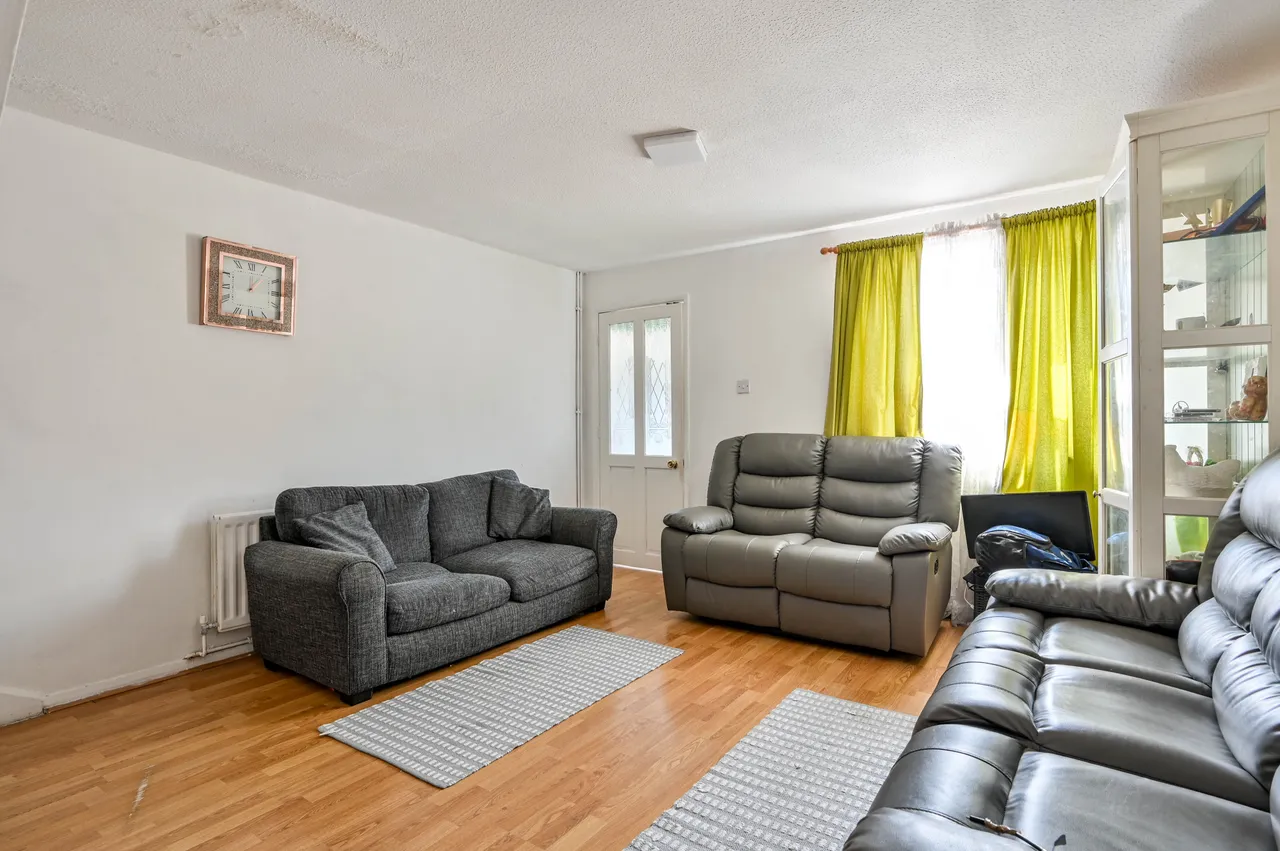 11 Virginia Close, New Malden, photo 5
