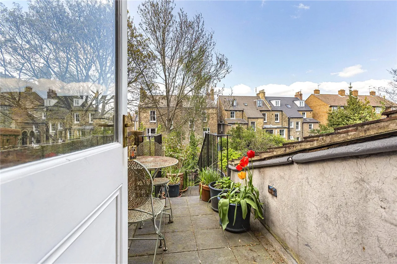Glenarm Road, London, E5, photo 23