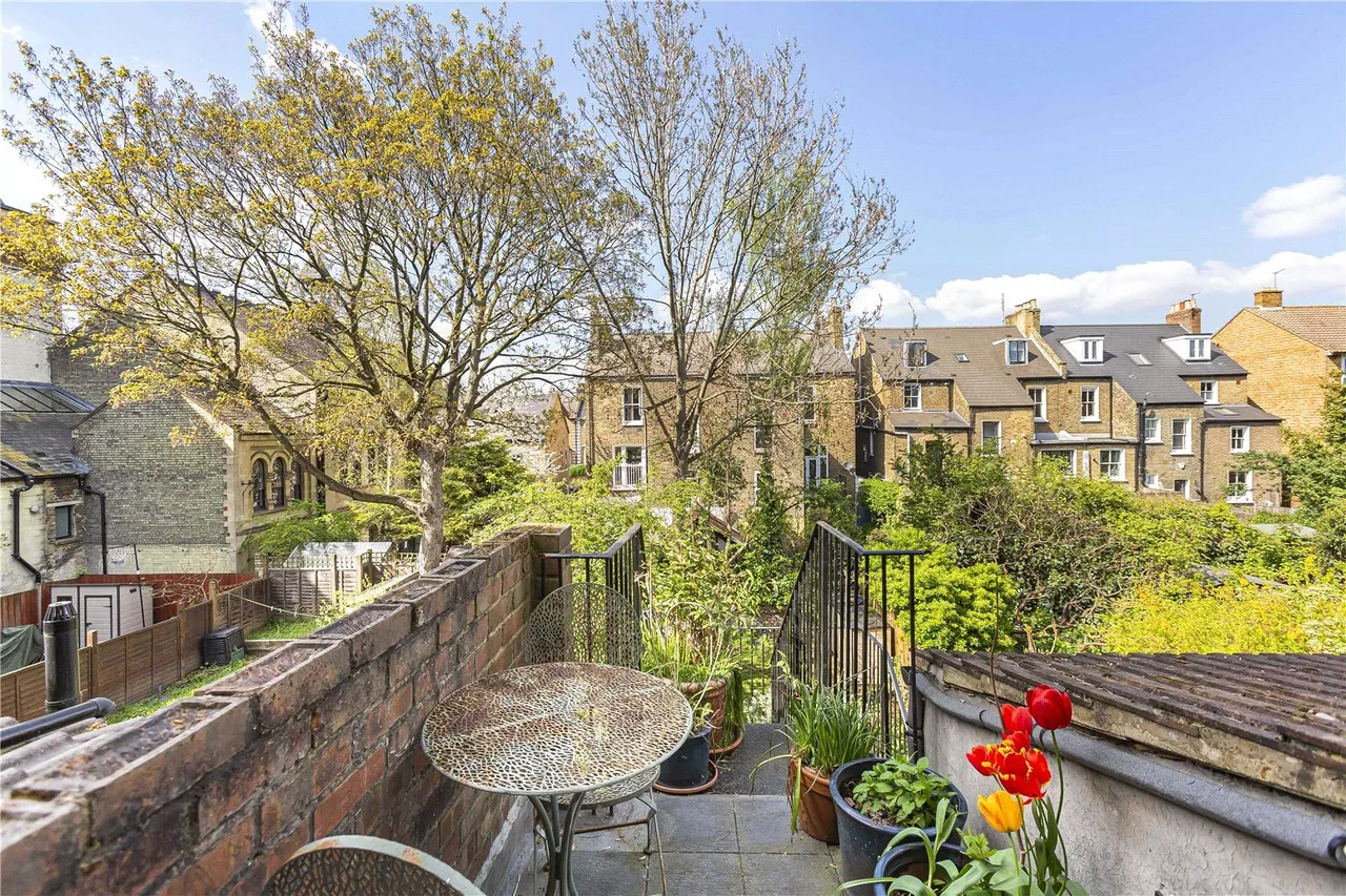 Glenarm Road, London, E5, photo 3