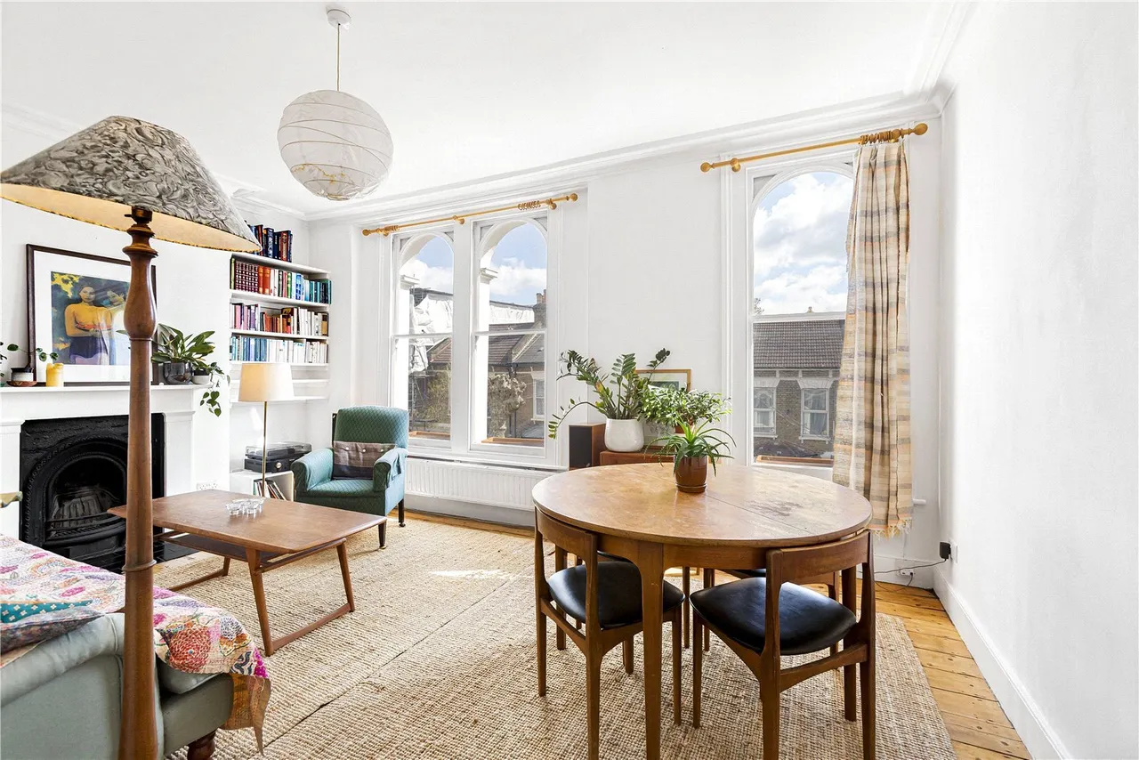 2 bed flat for sale, Glenarm Road, London, E5