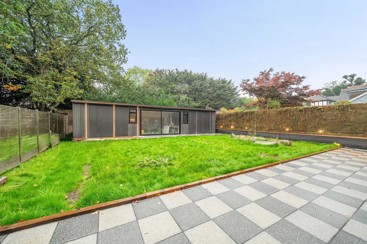 Pipers Green Lane, Edgware, HA8, photo 19