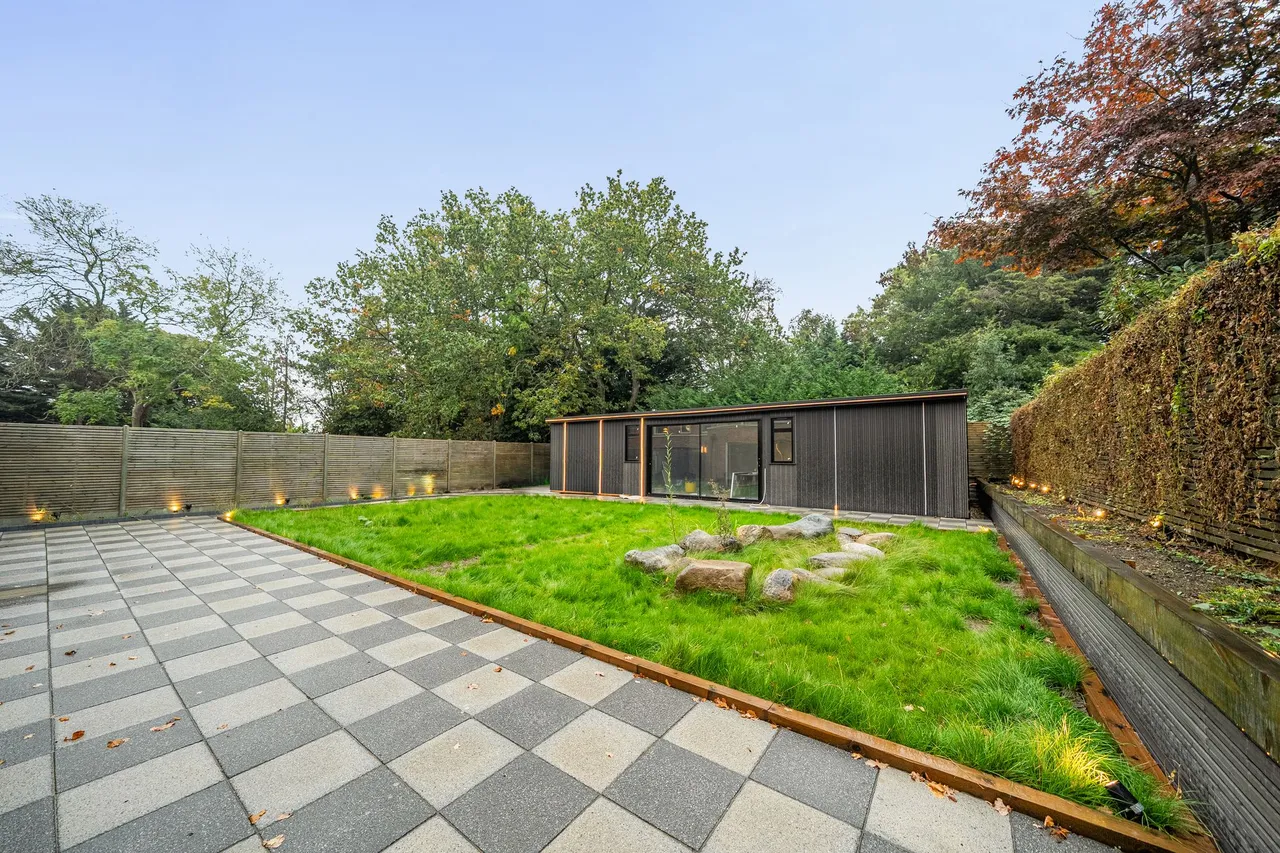 Pipers Green Lane, Edgware, HA8, photo 22
