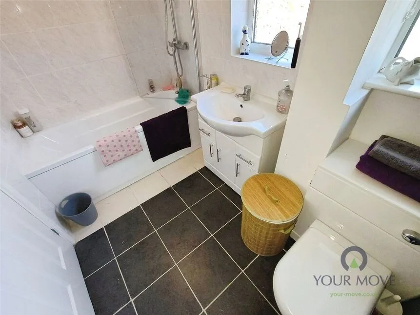 Iris Crescent, Wrockwardine Wood, TF2, photo 7