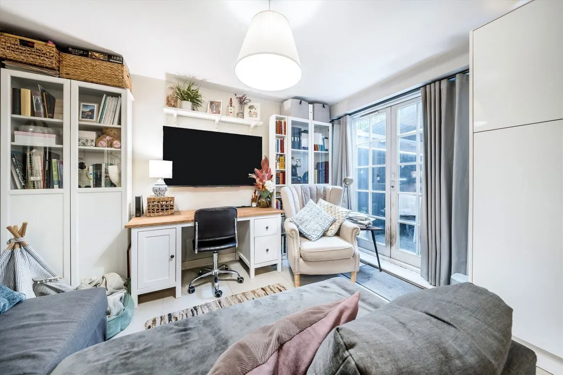Seymour Road, KT1, photo 2