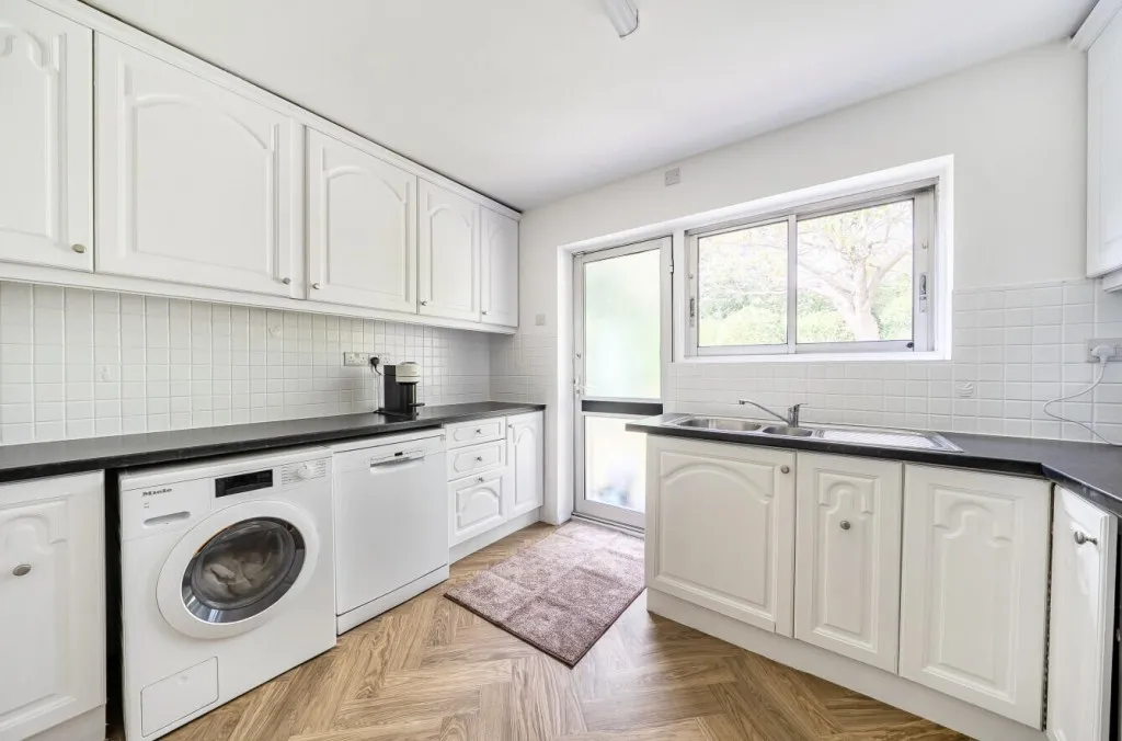 Buckham Thorns Road, Westerham, photo 2
