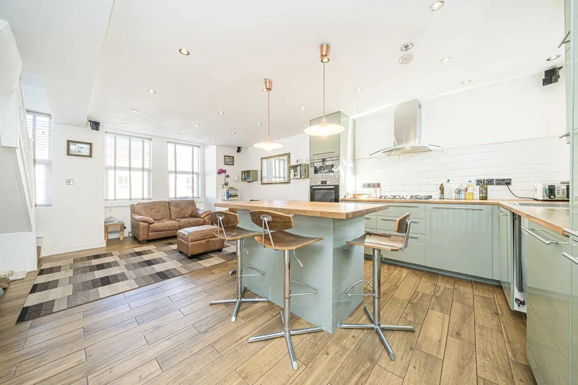 Stanley Gardens Road, TW11, photo 3