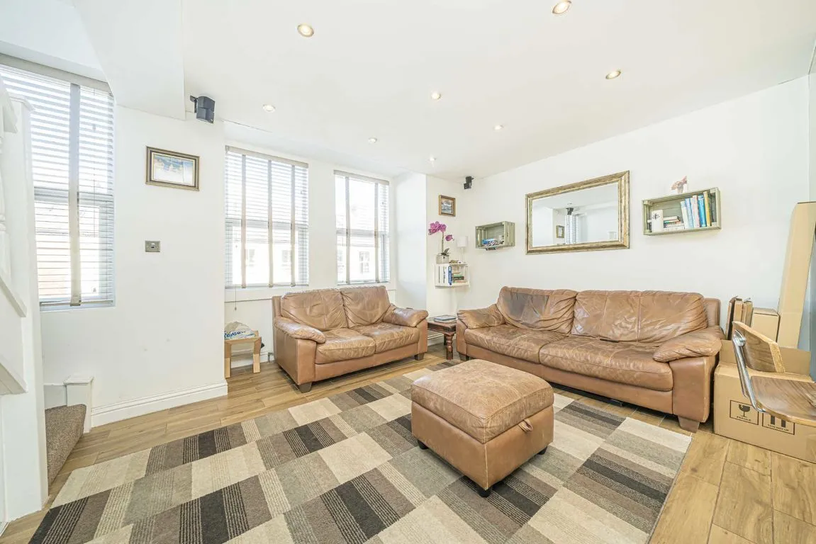 Stanley Gardens Road, TW11, photo 2