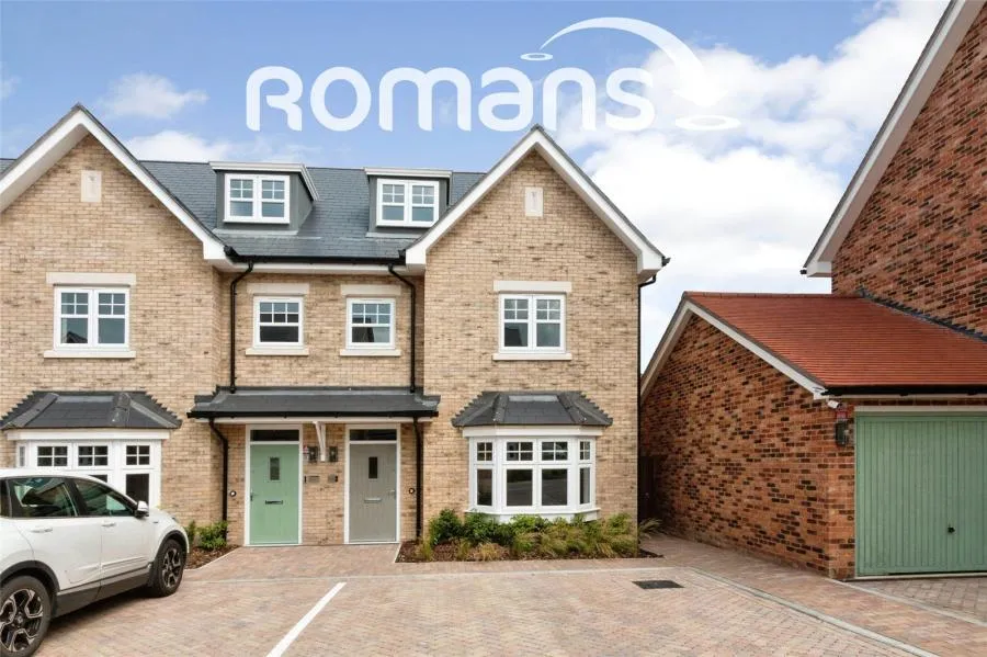 4 bed house for sale, Hayne Avenue, Fleet, GU51