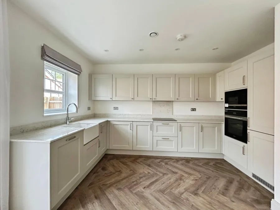 Hayne Avenue, Fleet, GU51, photo 5