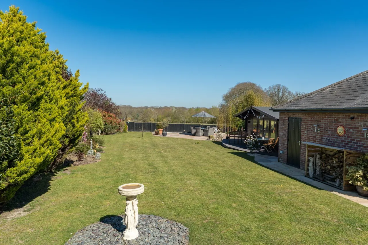 Abberton Road, Layer-De-La-Haye, CO2, photo 32