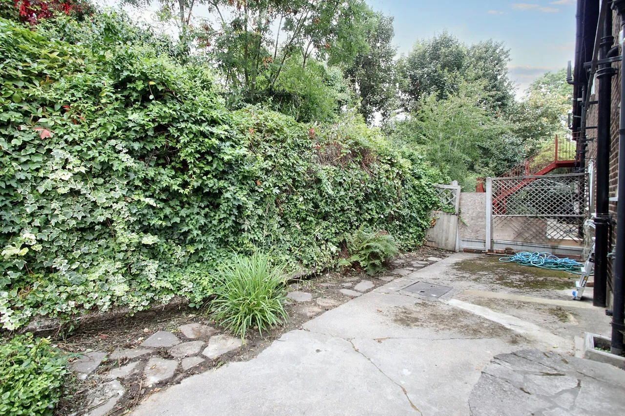 St. Barnabas Road, Woodford Green, IG8, photo 14