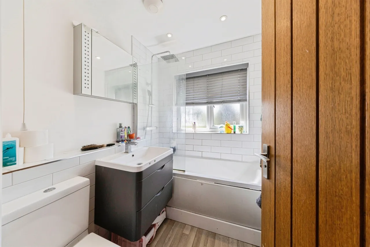 Ormonde, Stantonbury, MK14, photo 12
