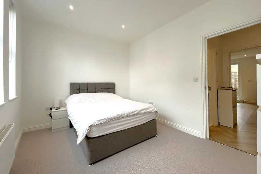 Ludwell House, Chertsey, KT16, photo 6