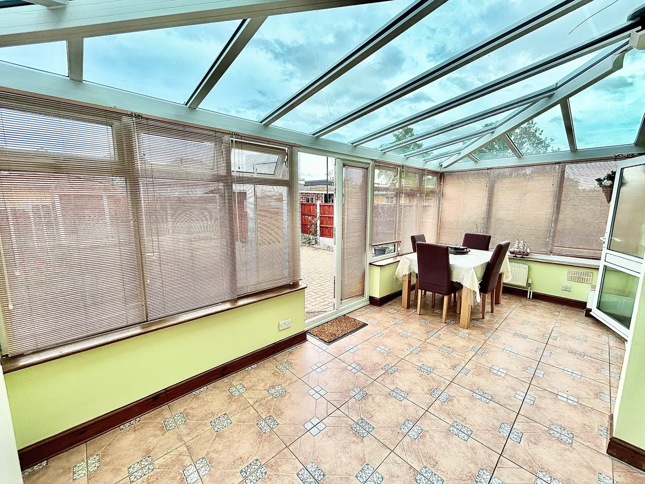 Nelson Road, Rainham RM13, photo 4