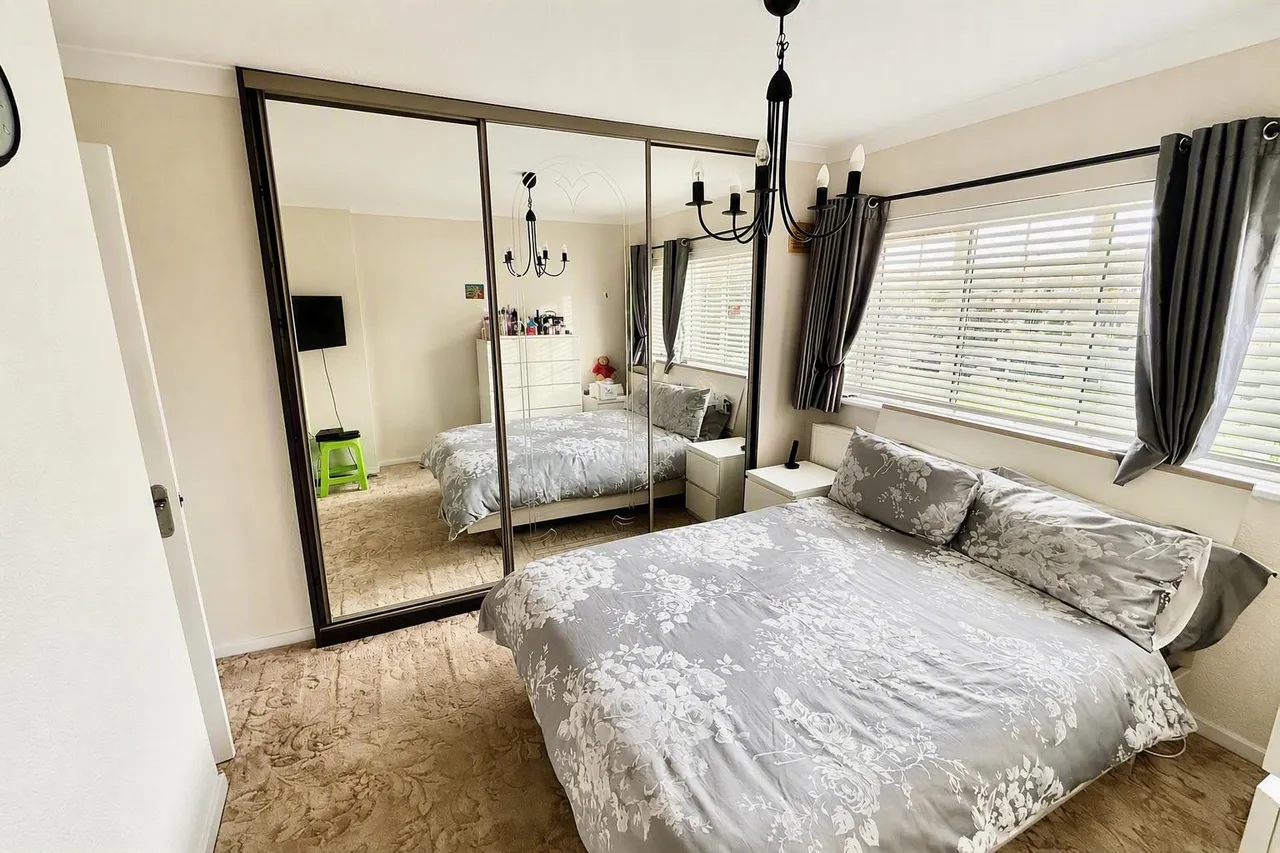 Nelson Road, Rainham RM13, photo 10
