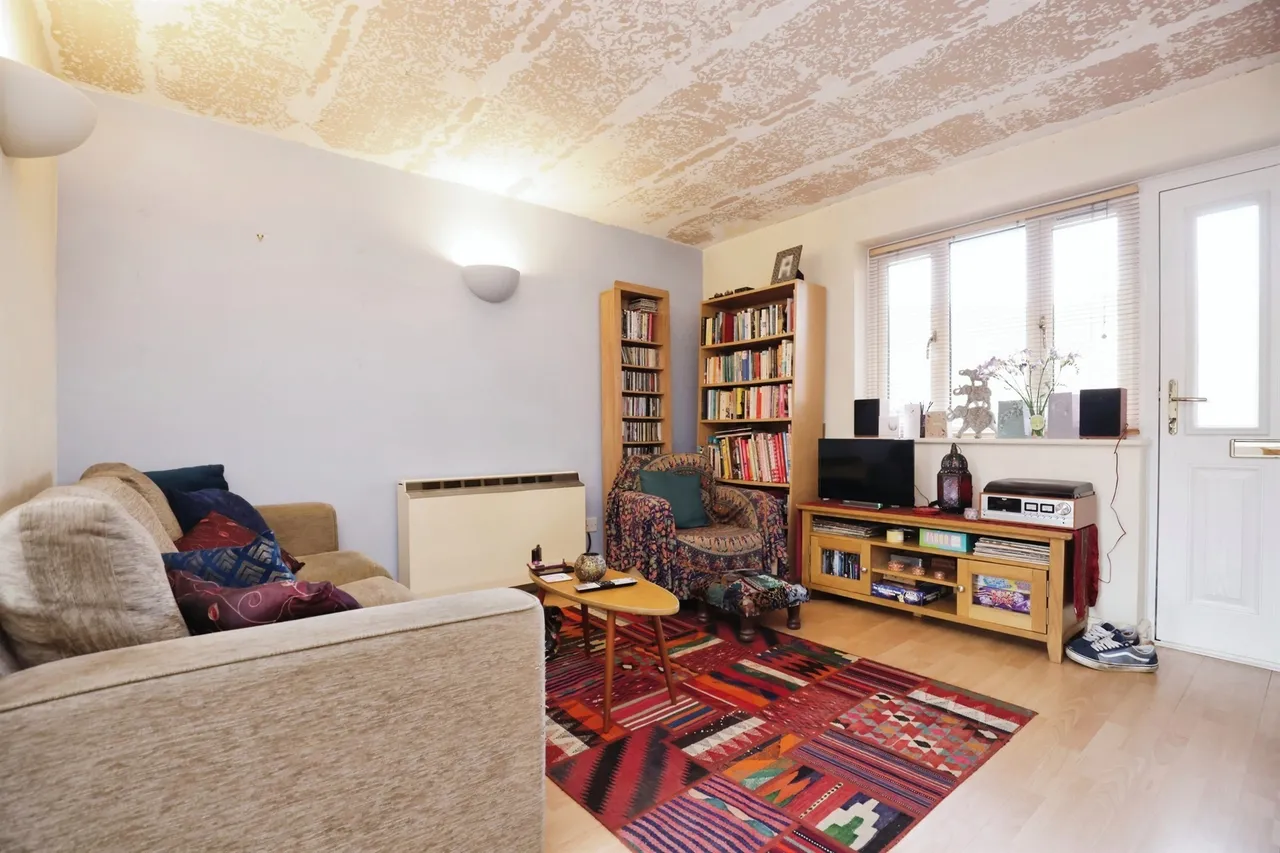 Alexandra Court, Kenilworth, CV8, photo 13
