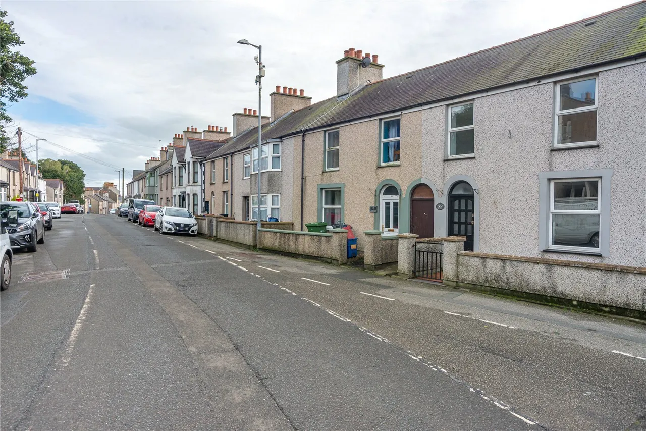 Mona Street, Amlwch, photo 15