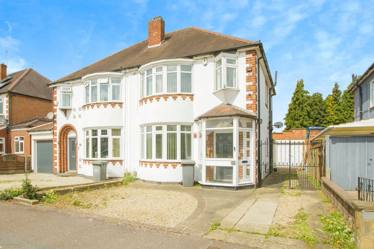 3 bed house for sale, Kingsmead Close, Leicester, LE2
