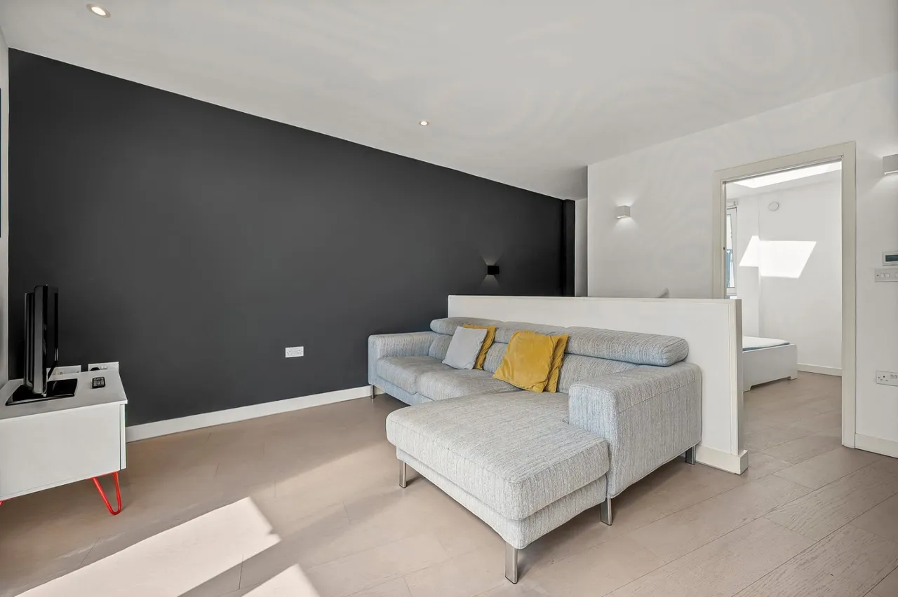 Blue Anchor Lane, Bermondsey, SE16, photo 9