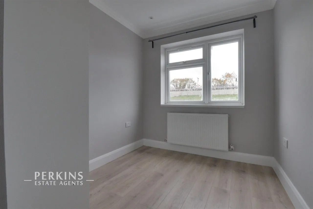 1 bed property to rent, Tavistock Avenue, Perivale, UB6