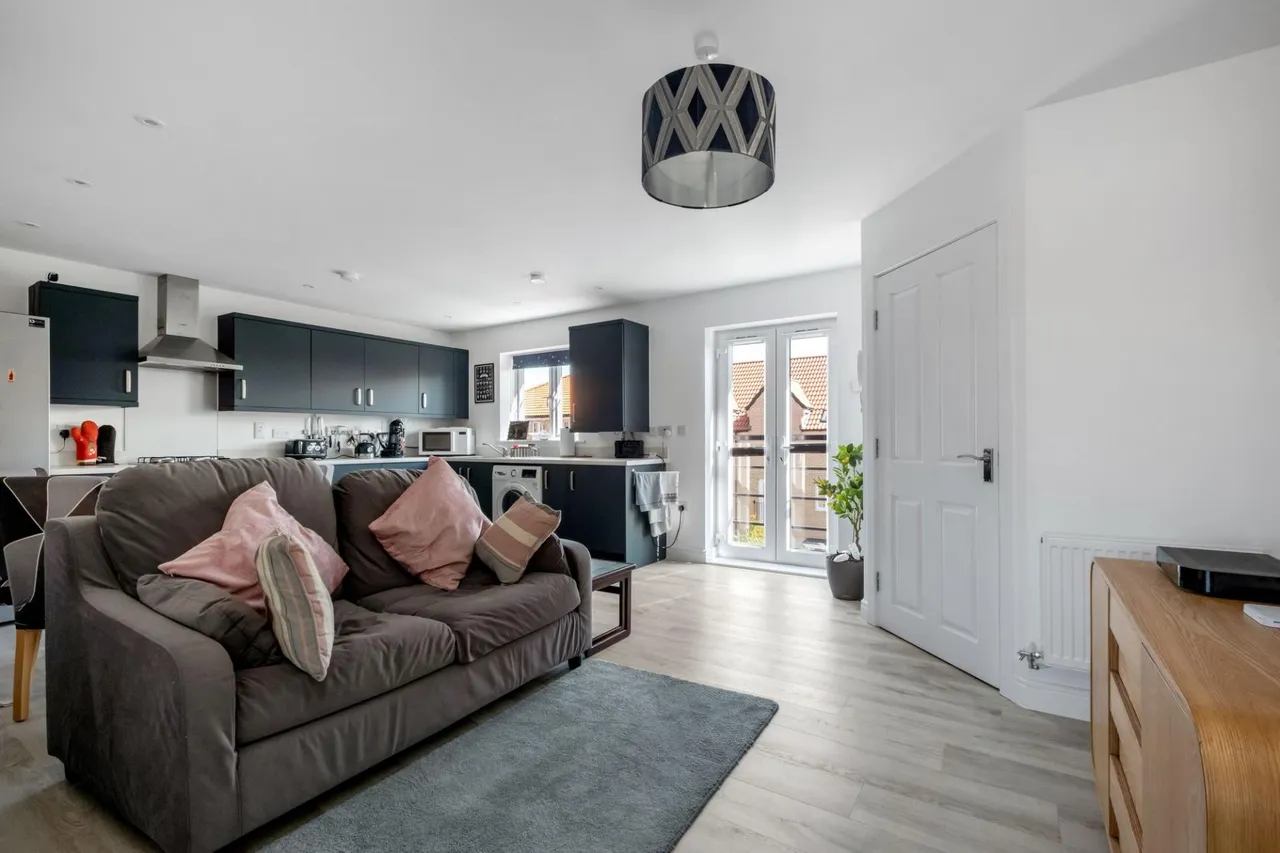 2 bed flat for sale, Stud Road, Barleythorpe, LE15
