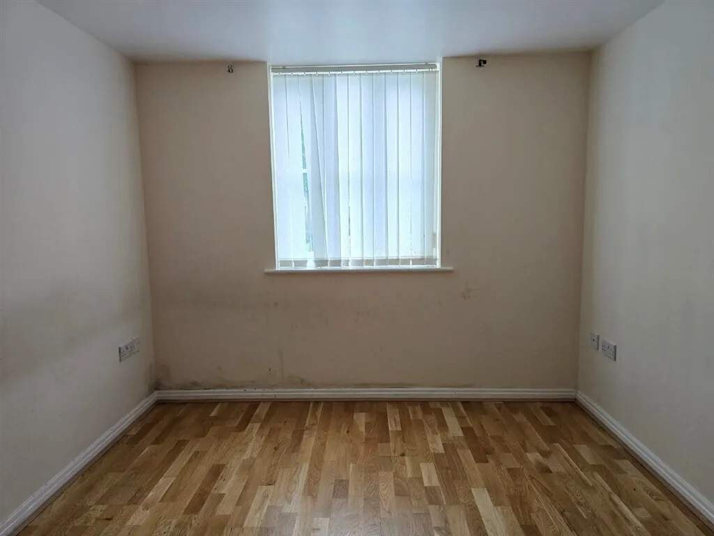 Woodholme Court, Liverpool, L25, photo 7
