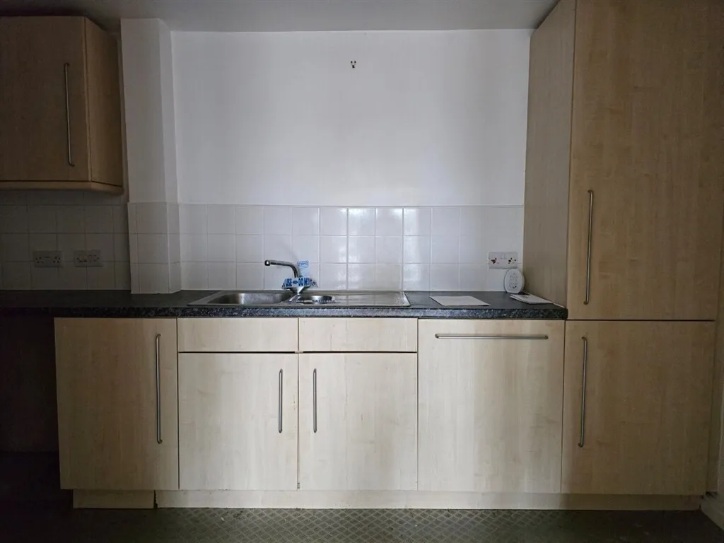Woodholme Court, Liverpool, L25, photo 5