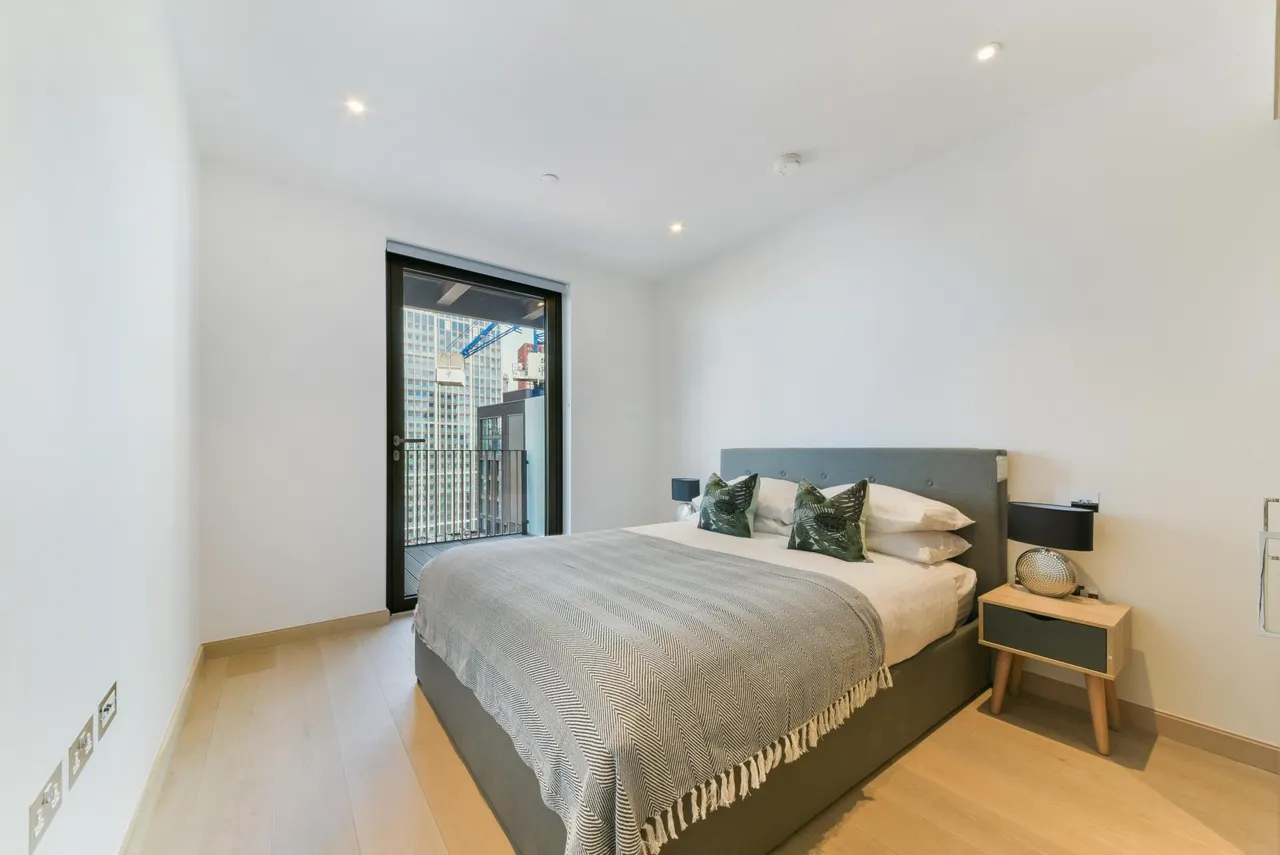 Embassy Gardens, Nine Elms, SW11, photo 4