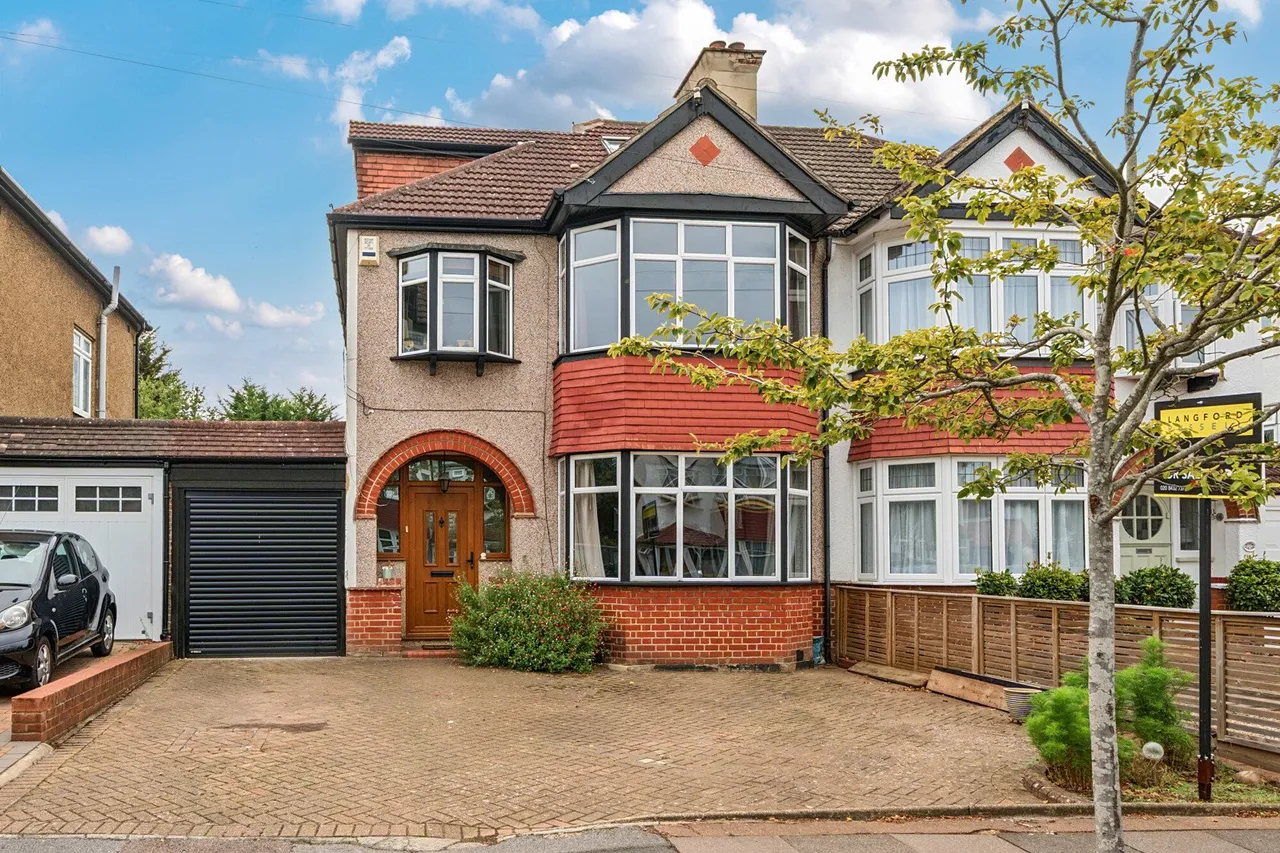 4 bed house for sale — Links Road, BR4