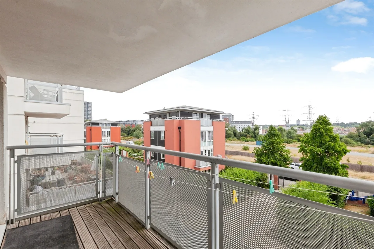 Watkin Road, Leicester, photo 8