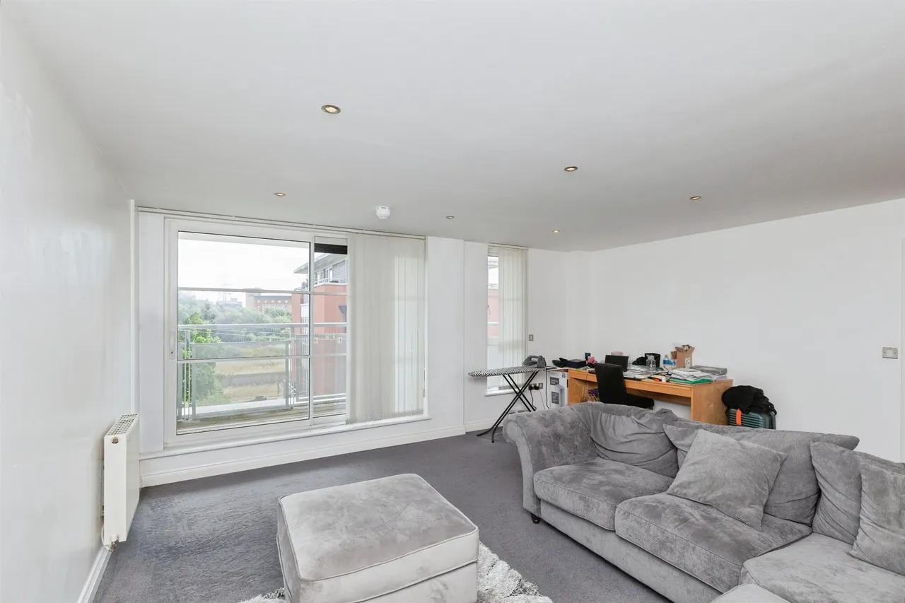 Watkin Road, Leicester, photo 6