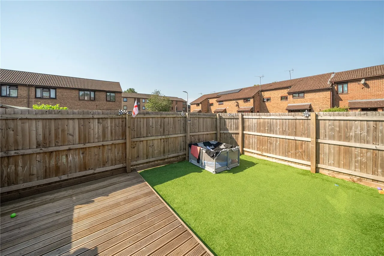 Newcourt, Uxbridge, UB8, photo 12