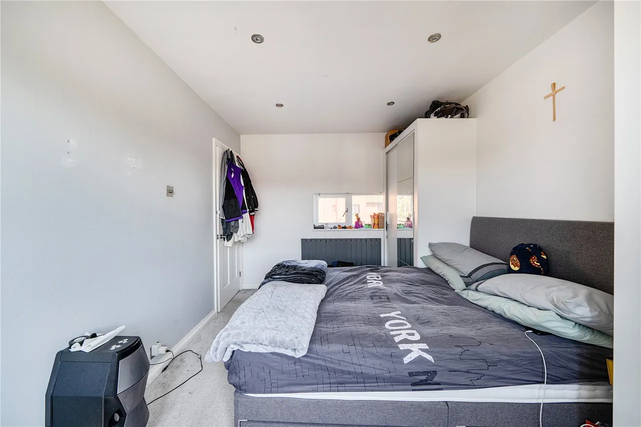 Newcourt, Uxbridge, UB8, photo 6