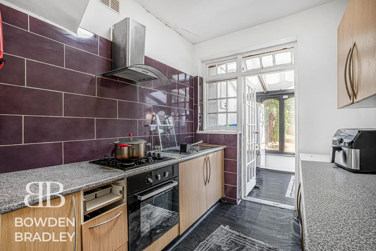 Cranley Drive, Ilford, IG2, photo 21