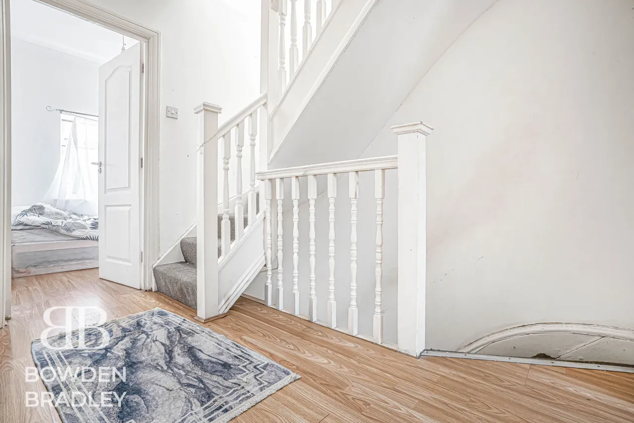 Cranley Drive, Ilford, IG2, photo 12