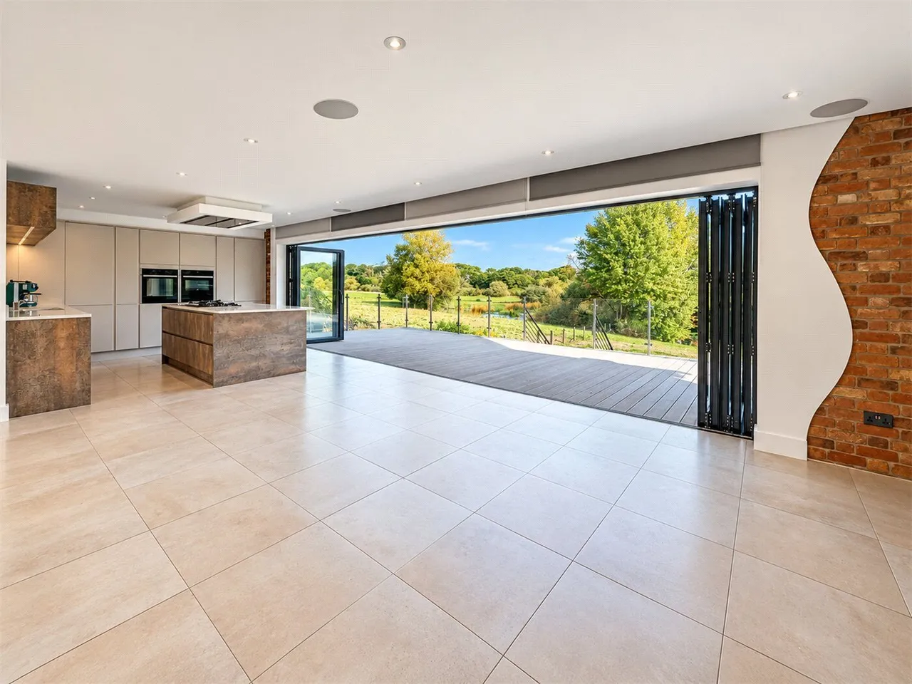 Bridge Place, Bournemouth, BH10, photo 2