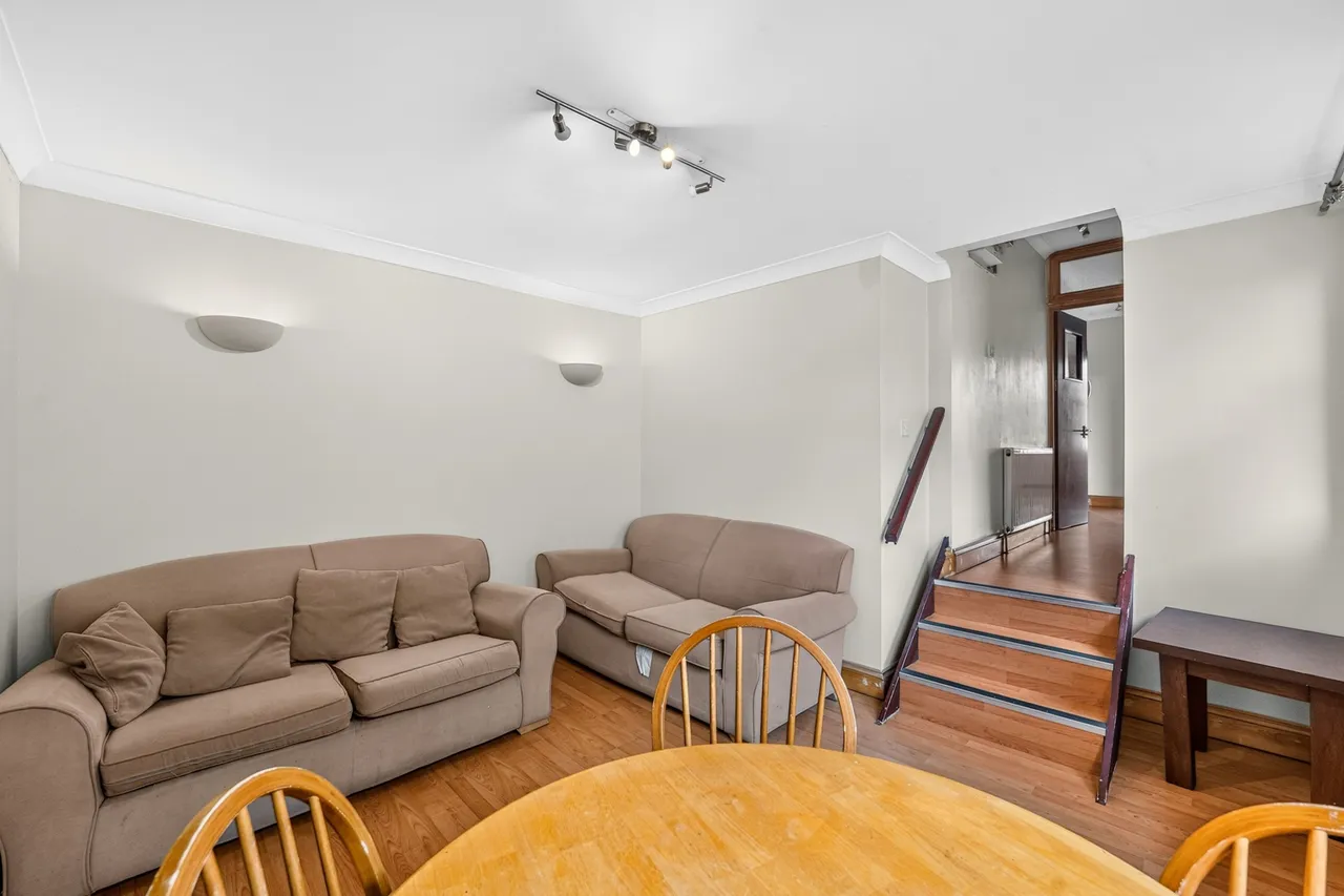 3 bed flat to rent — Tooting Bec Road, London, SW17