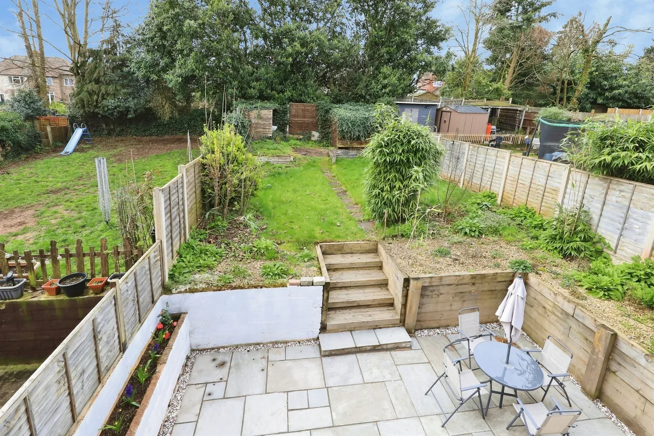 Tomkinson Drive, Kidderminster, photo 3