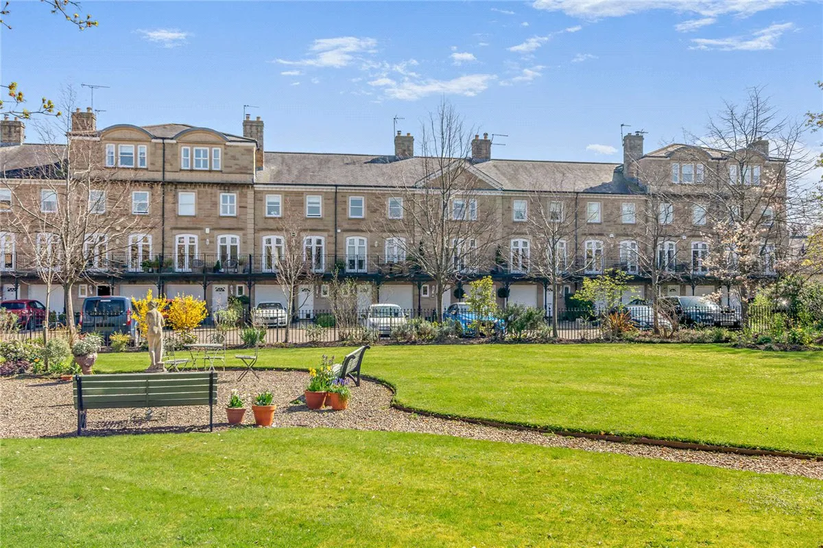 4 bed house for sale, Queens Gate, Harrogate, HG1