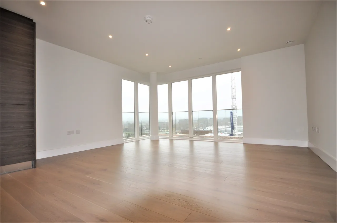Pegler Square, Kidbrooke Village, London, SE3 9FW, photo 2