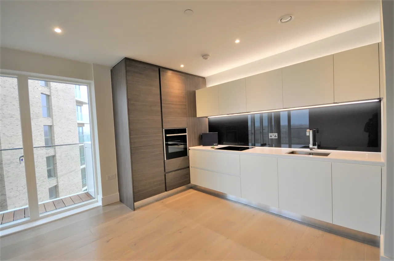 Pegler Square, Kidbrooke Village, London, SE3 9FW, photo 5