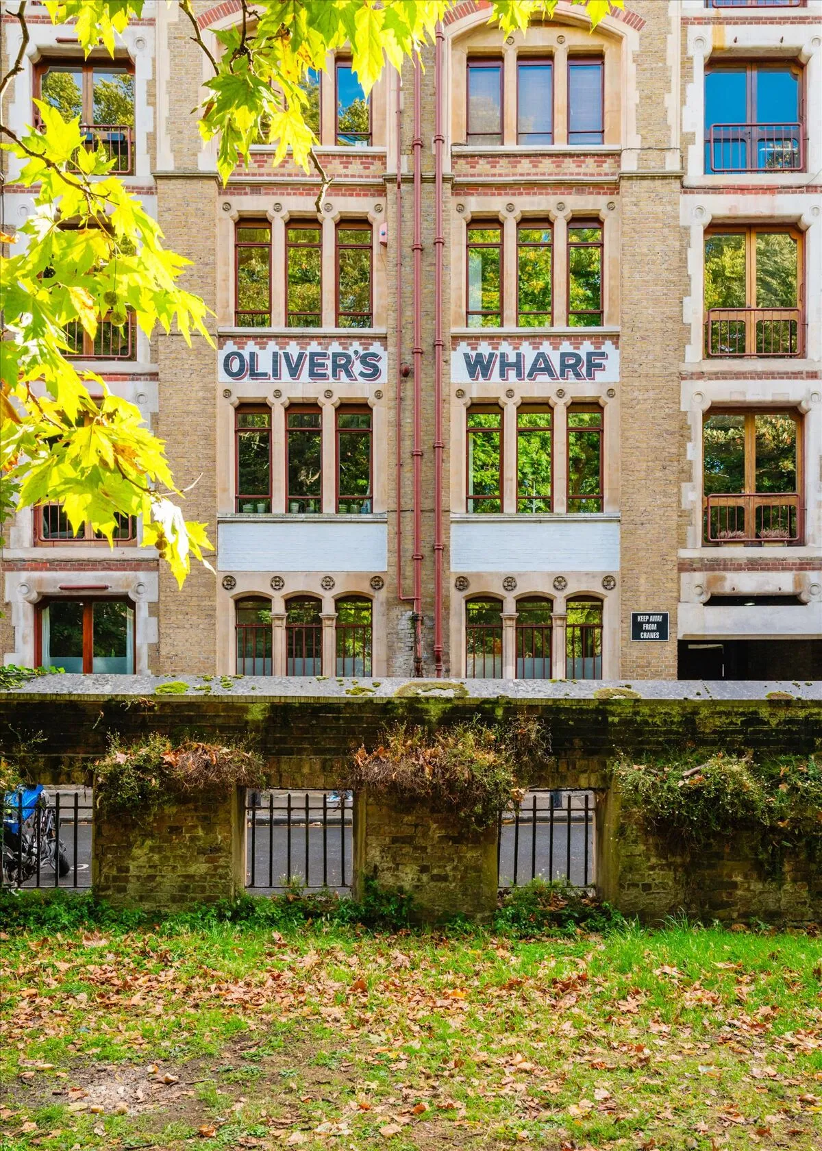 2 bed flat for sale, Wapping High Street, London, E1W